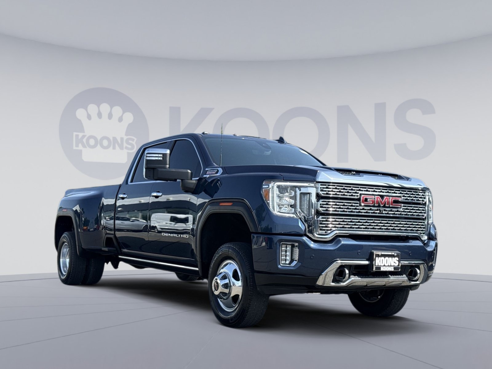 Used 2021 GMC Sierra 3500 Denali w/ Denali Ultimate Package AWD/4WD image 10