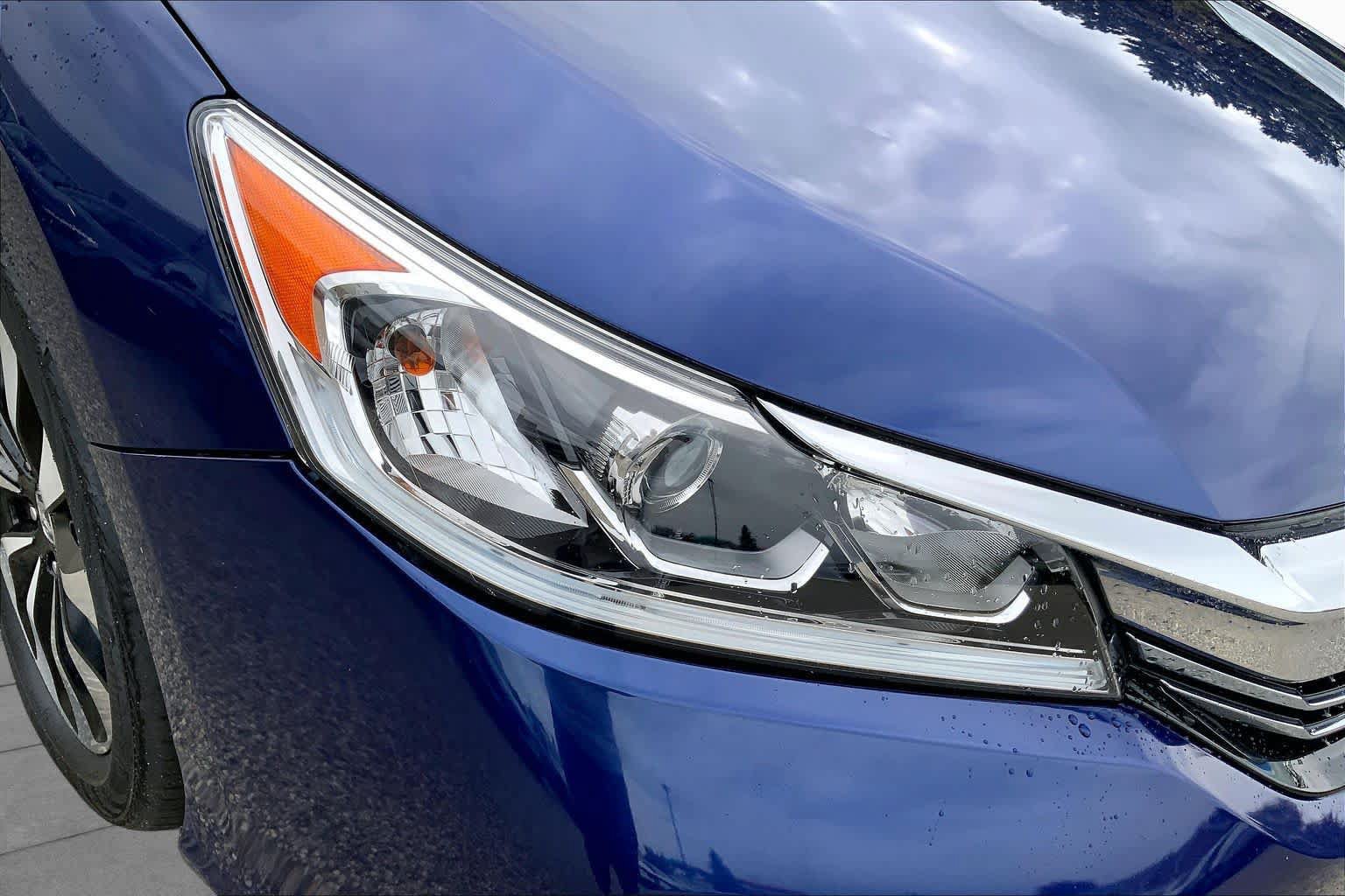 Used 2017 Honda Accord Hybrid Sedan image 27