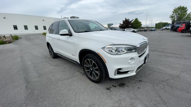 Used 2018 BMW X5 xDrive35i w/ Premium Package AWD/4WD image 2