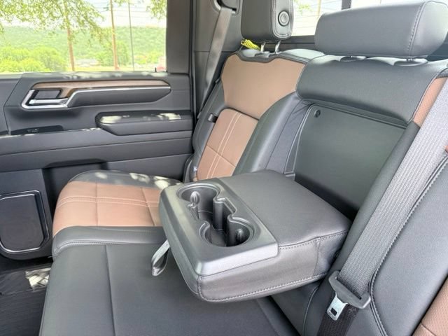 Certified 2024 Chevrolet Silverado 2500 High Country w/ Technology Package AWD/4WD image 28