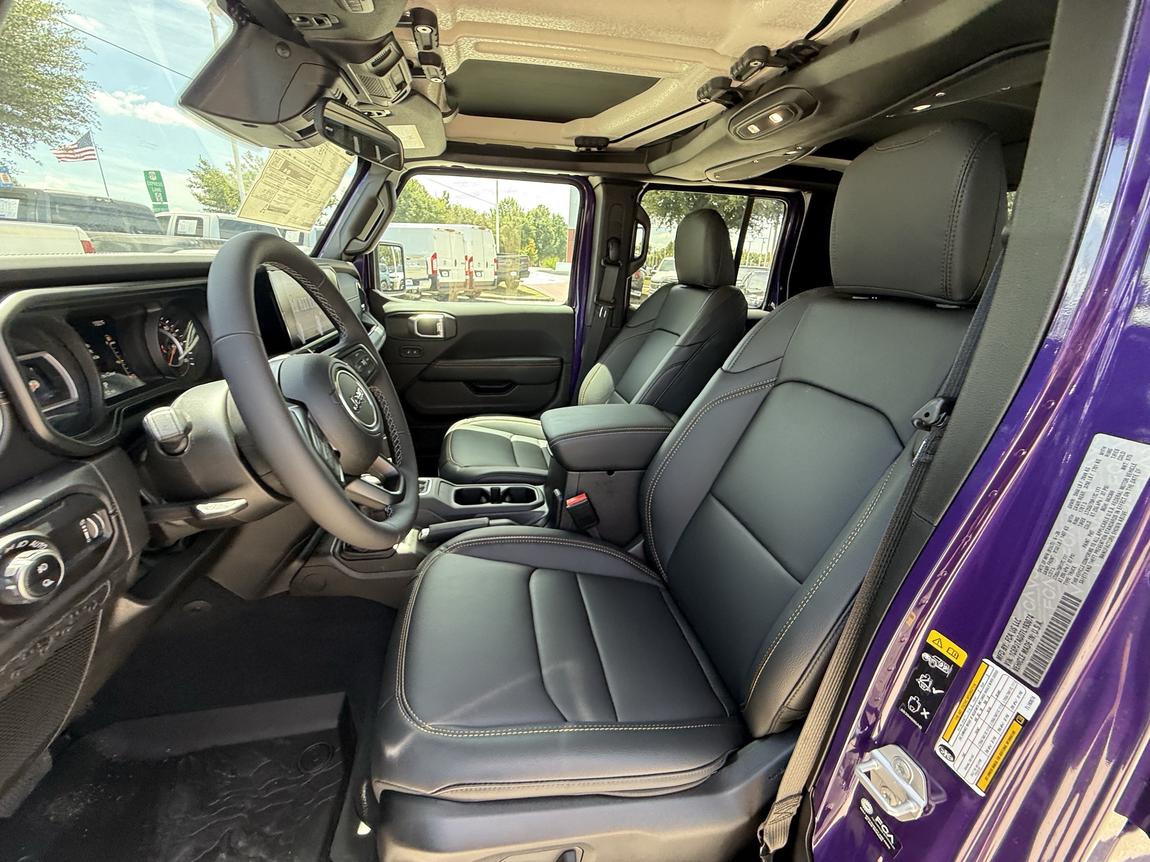 New 2026 Jeep Gladiator Sport AWD/4WD image 17