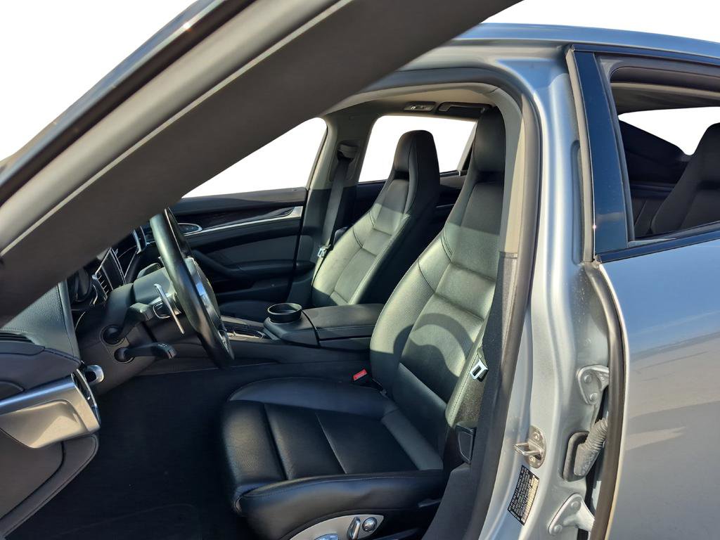 Used 2016 Porsche Panamera S image 15