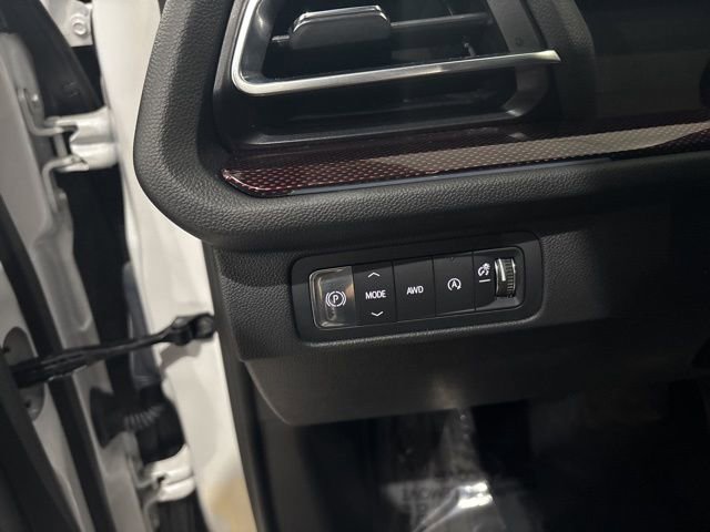 Used 2024 Chevrolet Traverse Z71 w/ Enhanced Driving Package image 16