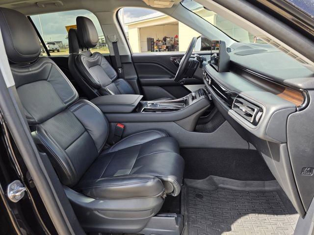 Used 2025 Lincoln Aviator Reserve w/ Luxury Package image 28
