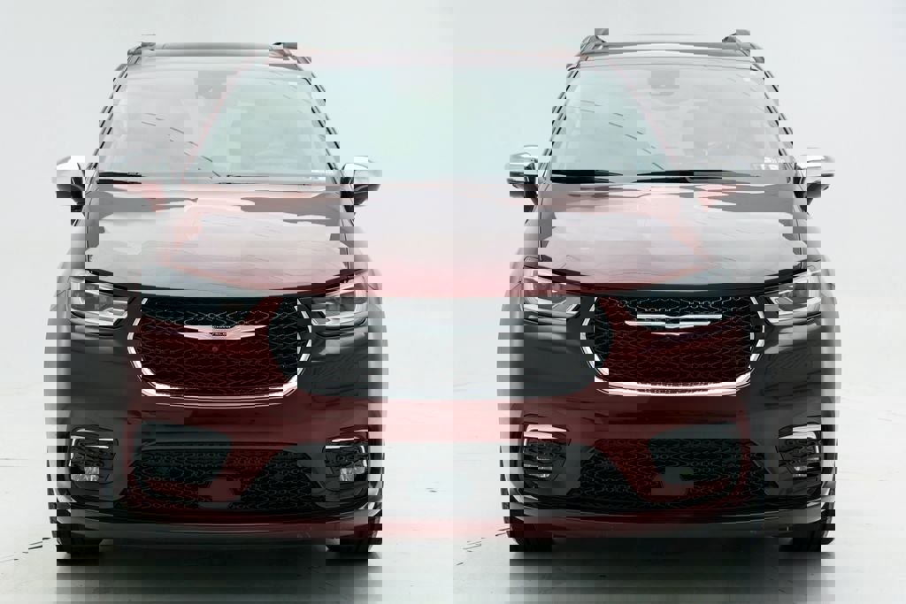 Used 2022 Chrysler Pacifica Limited image 5