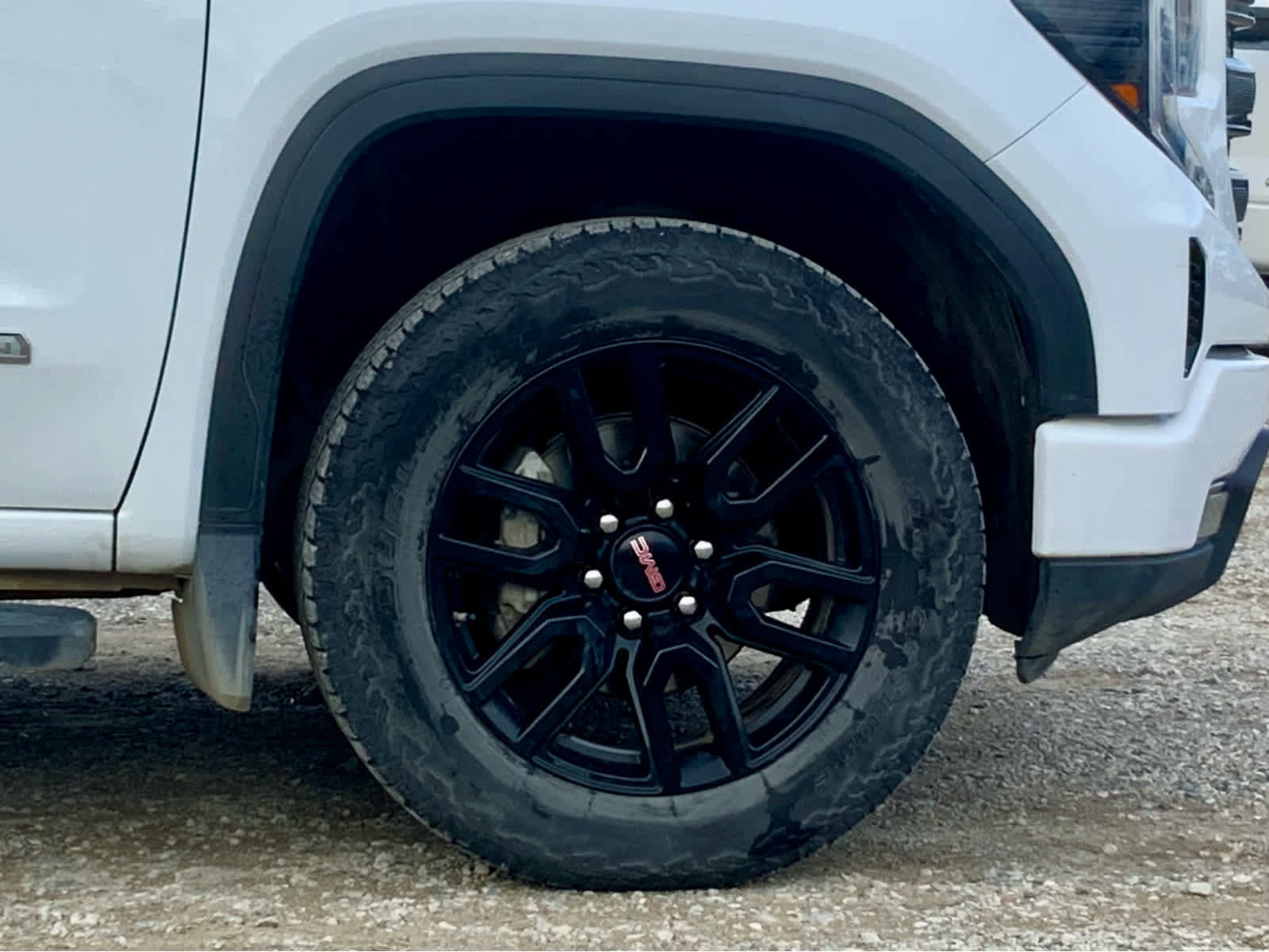 Used 2023 GMC Sierra 1500 Elevation w/ LPO, Elevation Black Package image 17