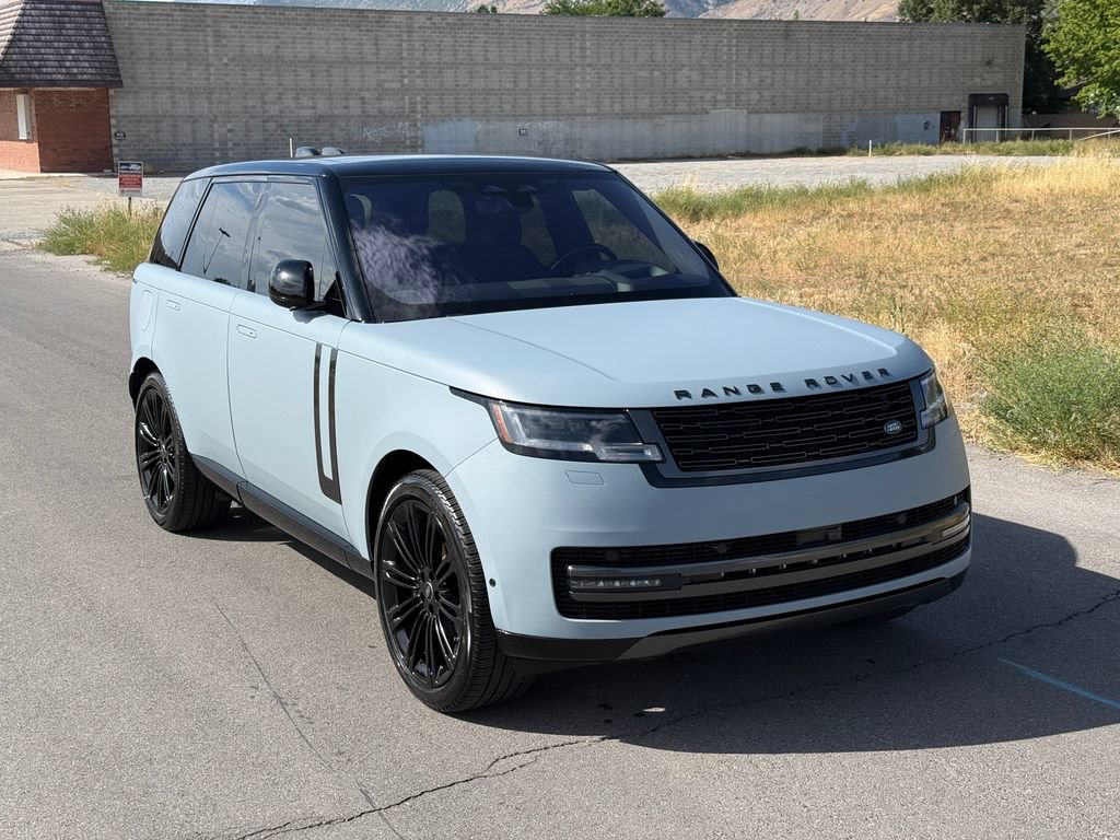 Used 2023 Land Rover Range Rover SE AWD/4WD image 2