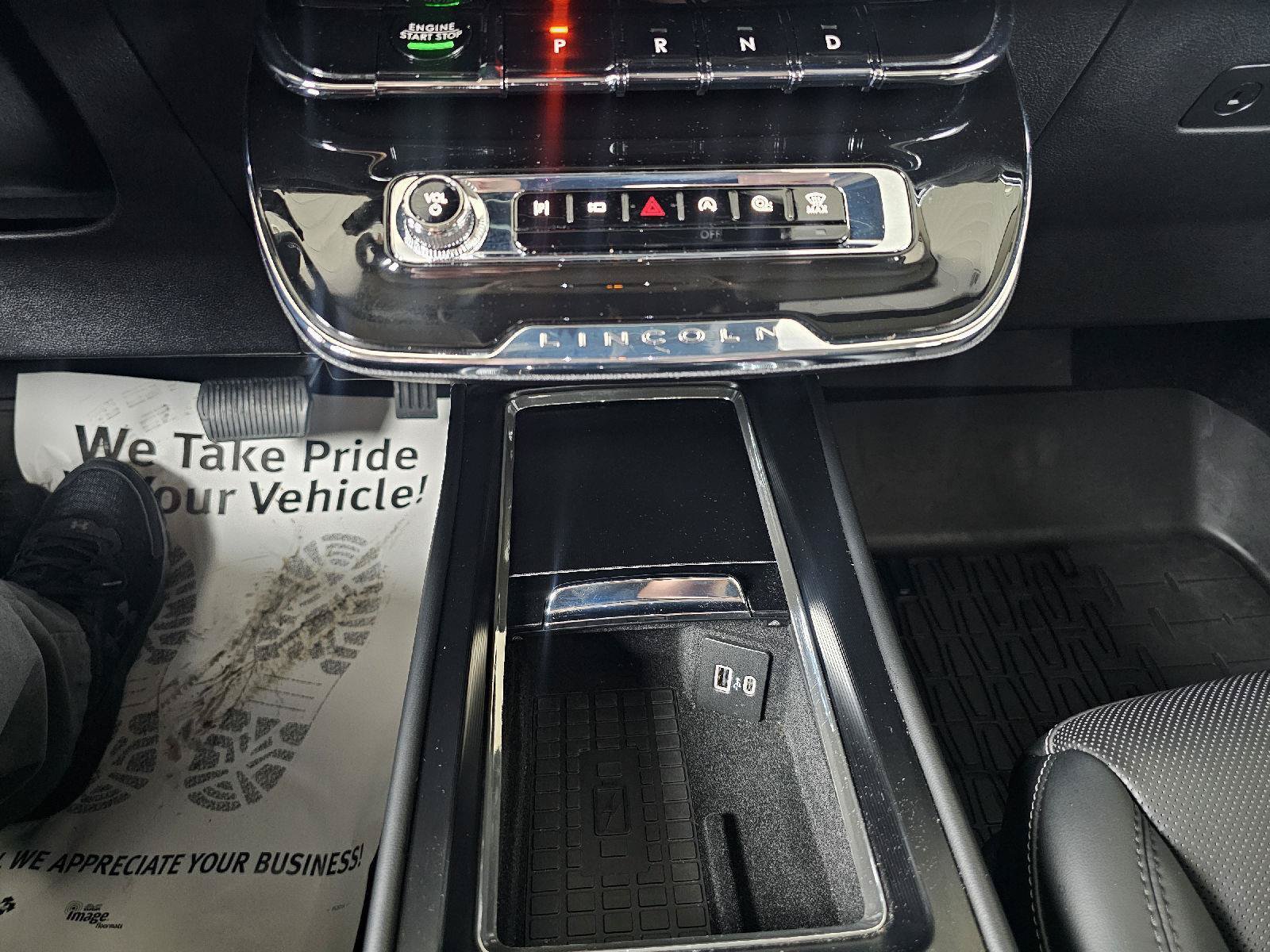 Used 2025 Lincoln Corsair AWD w/ Equipment Group 101A image 26