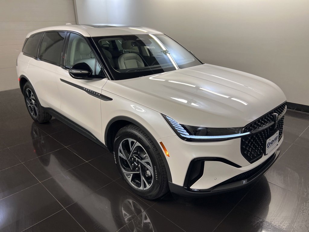 Used 2026 Lincoln Nautilus Premier w/ Equipment Group 102A