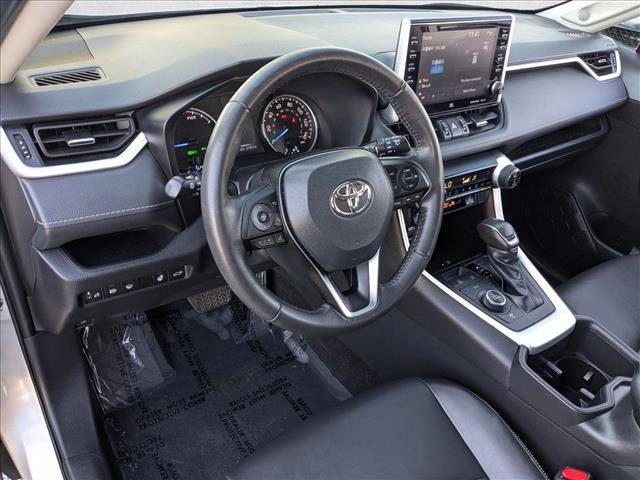 Used 2022 Toyota RAV4 XLE Premium image 10