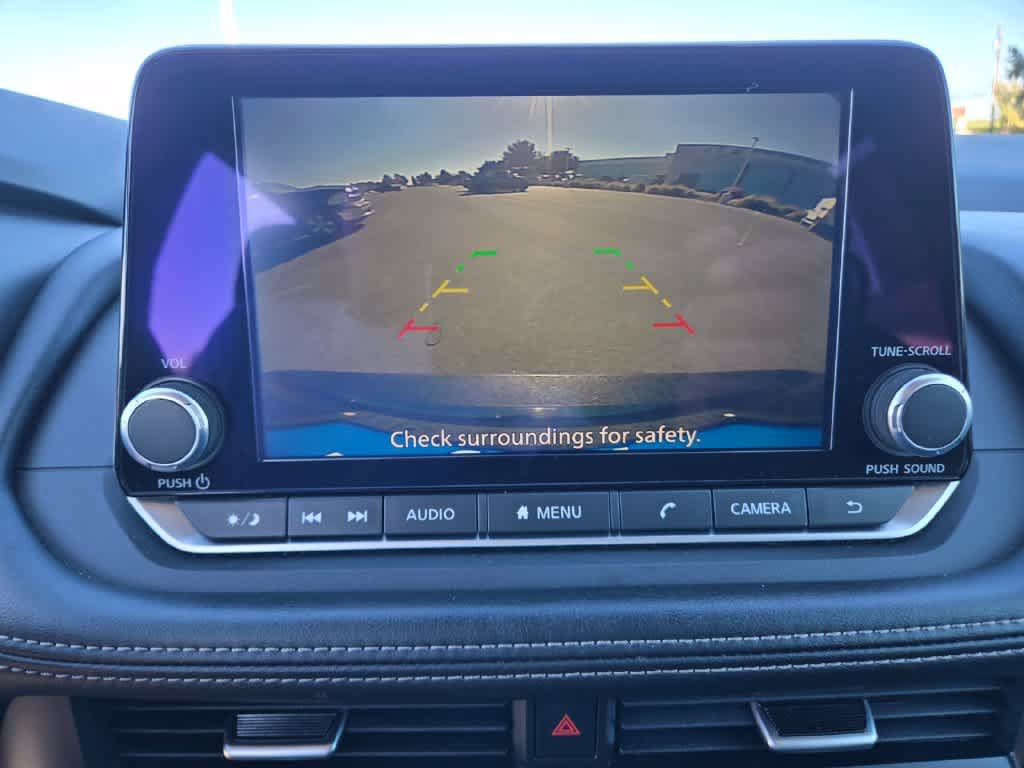 Used 2024 Nissan Rogue SV FWD image 11