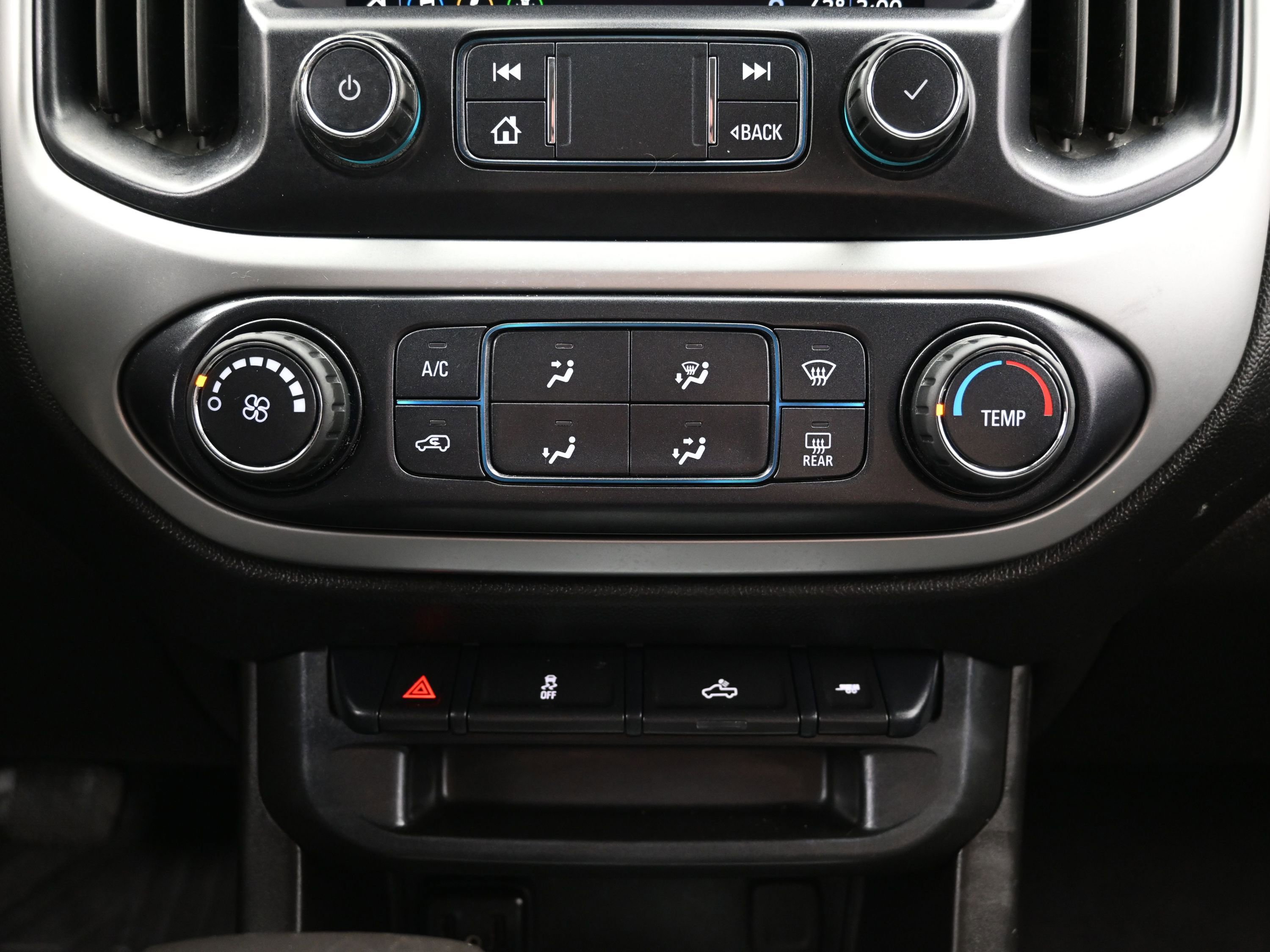 Used 2020 Chevrolet Colorado LT w/ LT Convenience Package RWD image 38