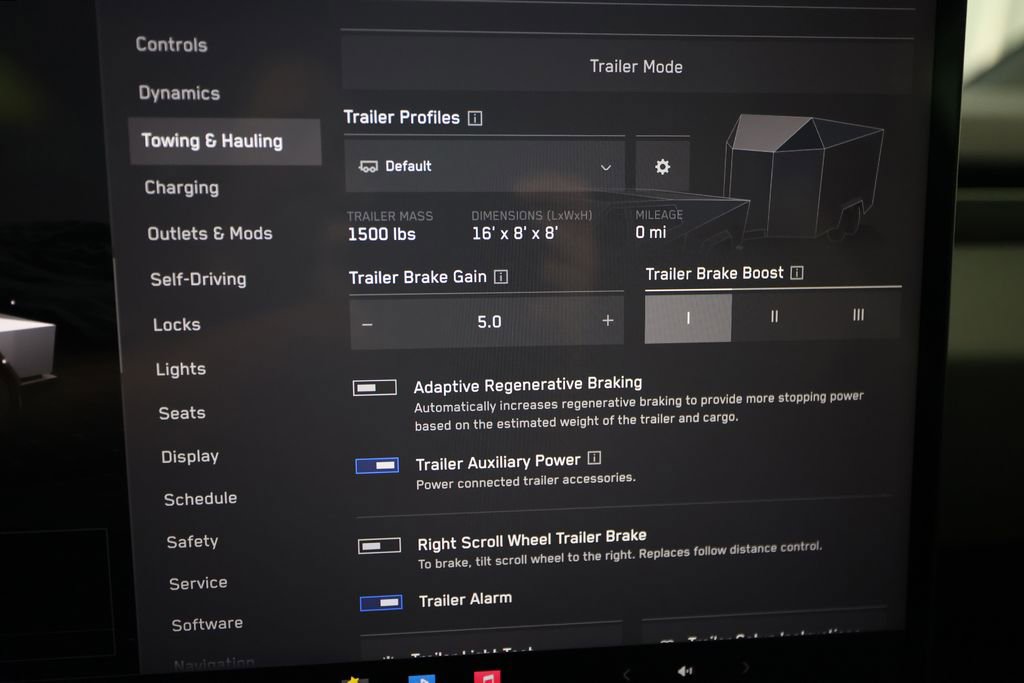 Used 2024 Tesla Cybertruck AWD Crew Cab image 36