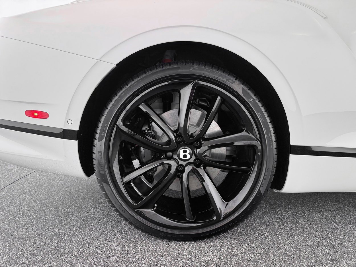 Certified 2024 Bentley Continental GT AWD/4WD image 32
