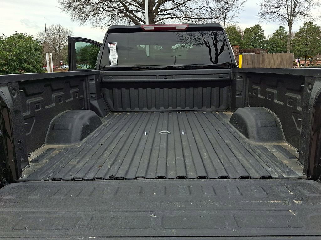 Used 2025 Chevrolet Silverado 2500 Custom image 29