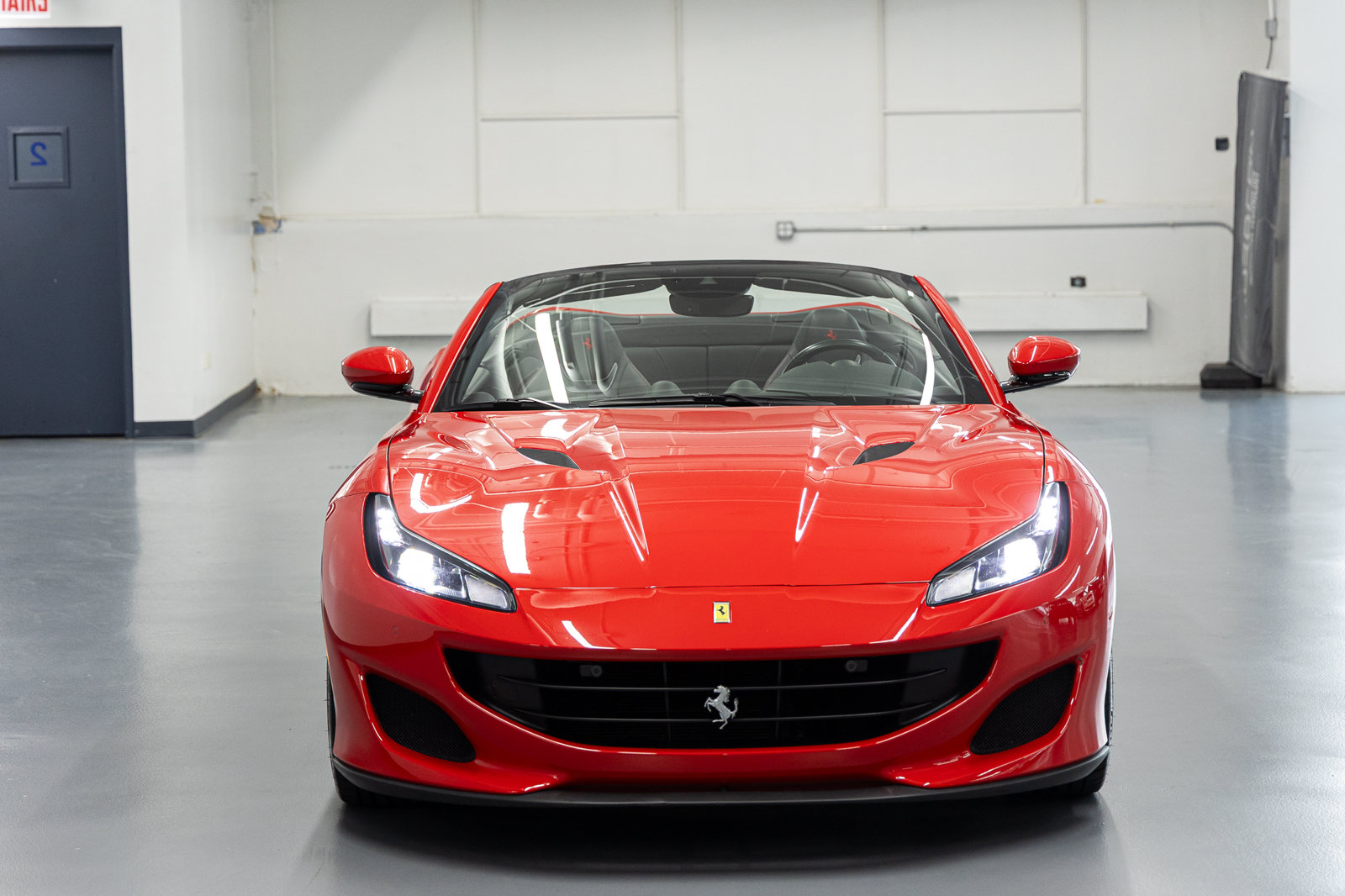 Used 2020 Ferrari Portofino RWD image 7