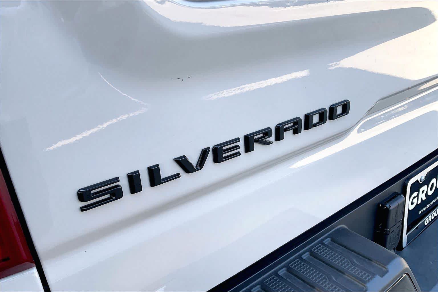 Used 2026 Chevrolet Silverado 1500 ZR2 w/ Dark Appearance Package AWD/4WD image 31