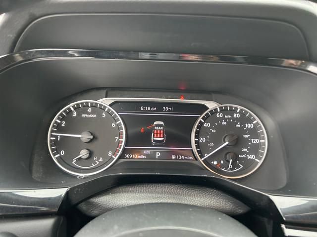 Used 2025 Nissan Pathfinder SV AWD/4WD image 23