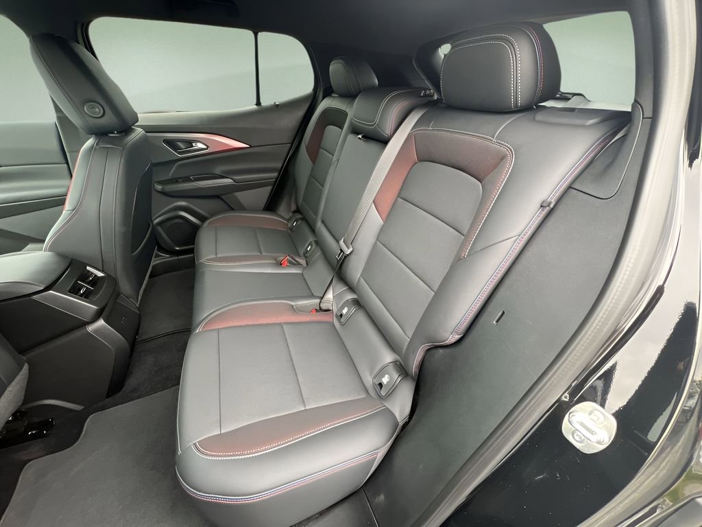 Certified 2024 Chevrolet Equinox EV RS image 23