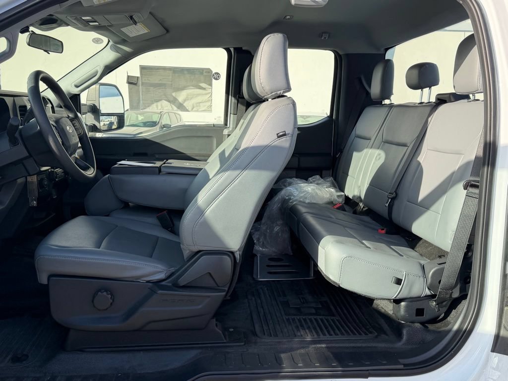 New 2023 Ford F250 XL w/ XL Chrome Package AWD/4WD image 18