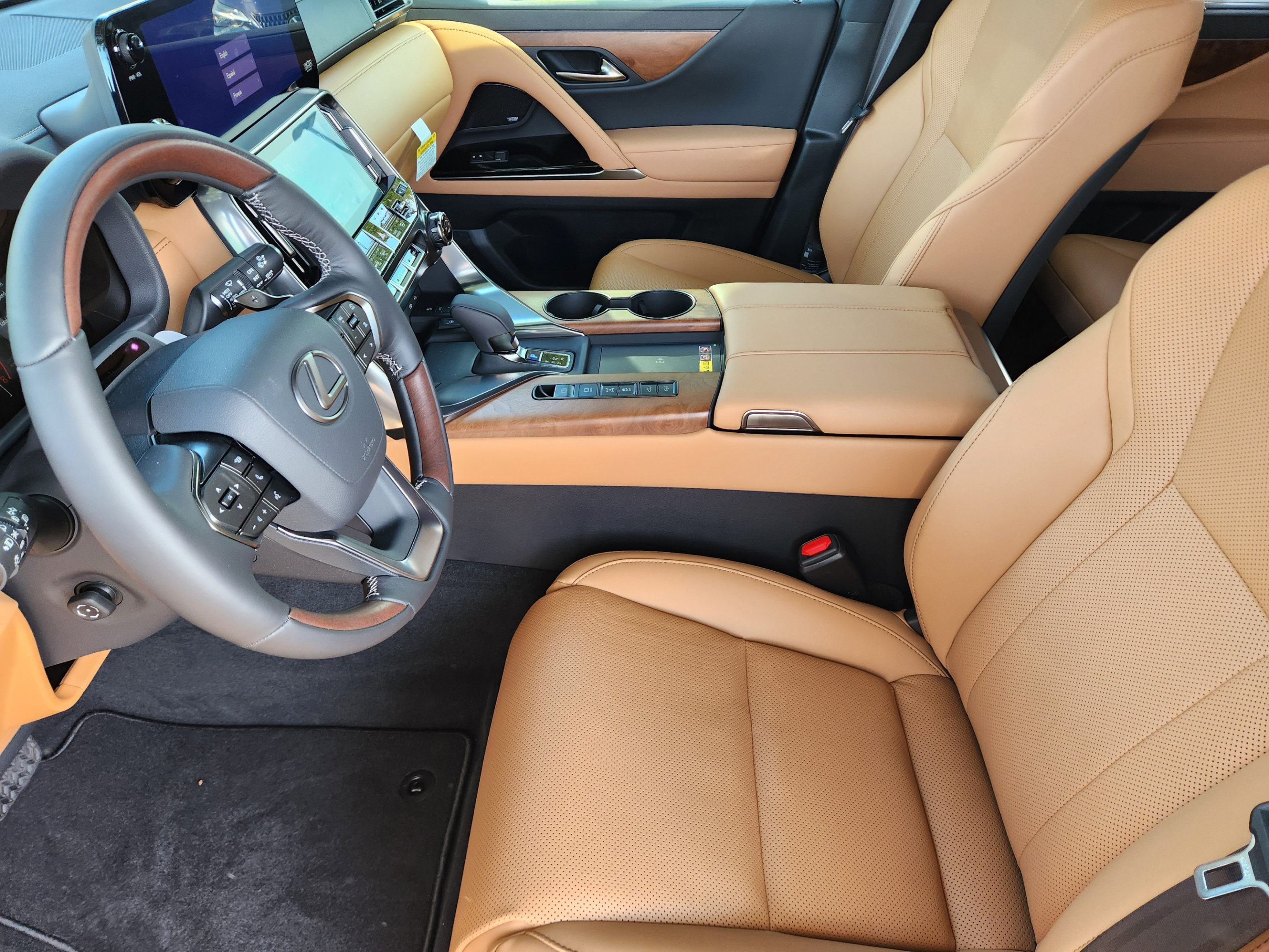 New 2026 Lexus LX 700h Luxury AWD/4WD image 5