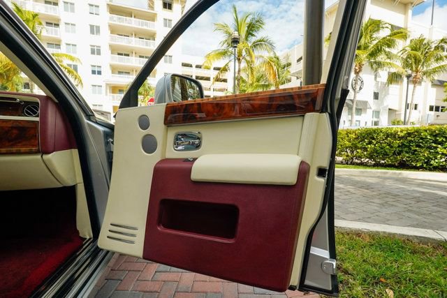 Used 2013 Rolls-Royce Phantom Sedan image 84