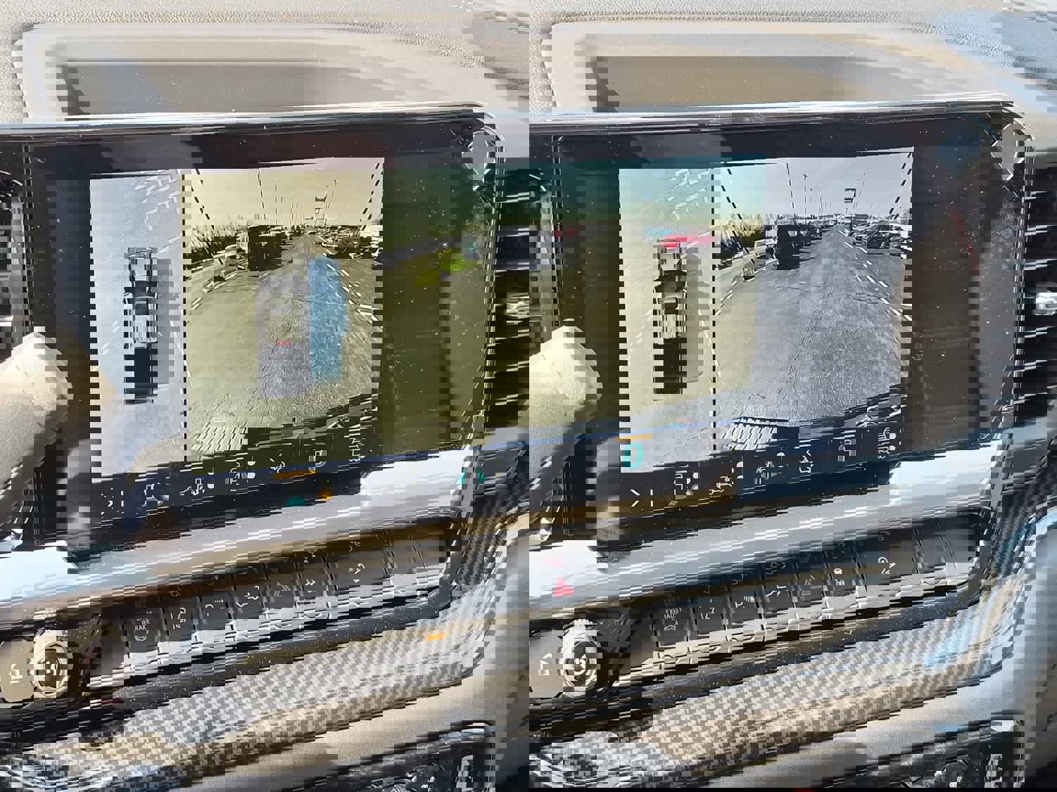 New 2026 Chevrolet Silverado 2500 LTZ w/ LTZ Plus Package AWD/4WD image 15