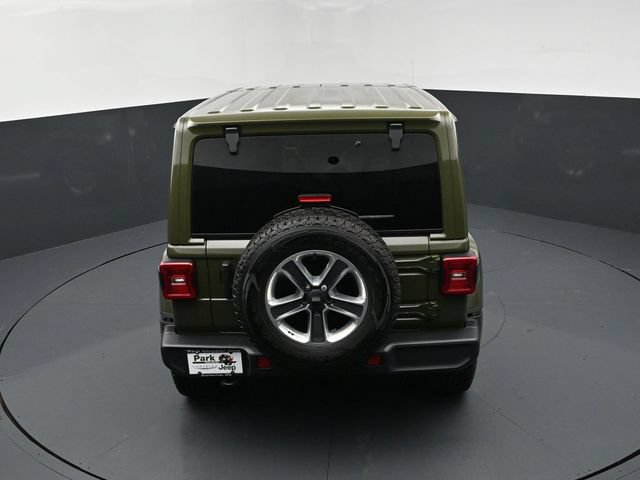 Used 2022 Jeep Wrangler Unlimited Sahara w/ LED Lighting Group AWD/4WD image 17
