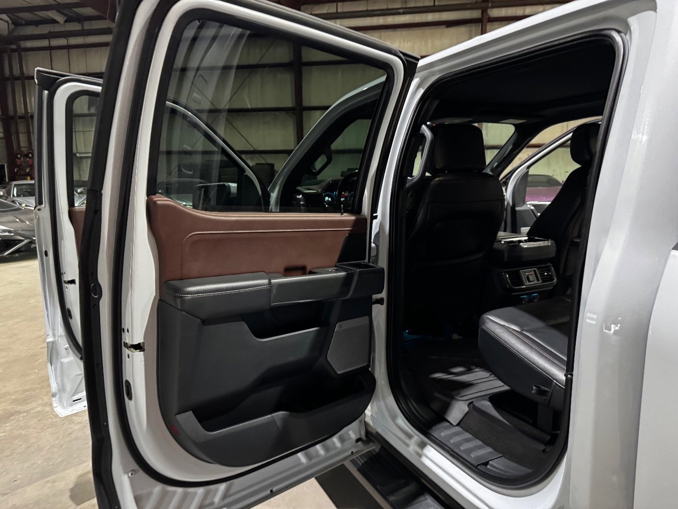 Used 2022 Ford F150 Lariat w/ Equipment Group 502A High image 16