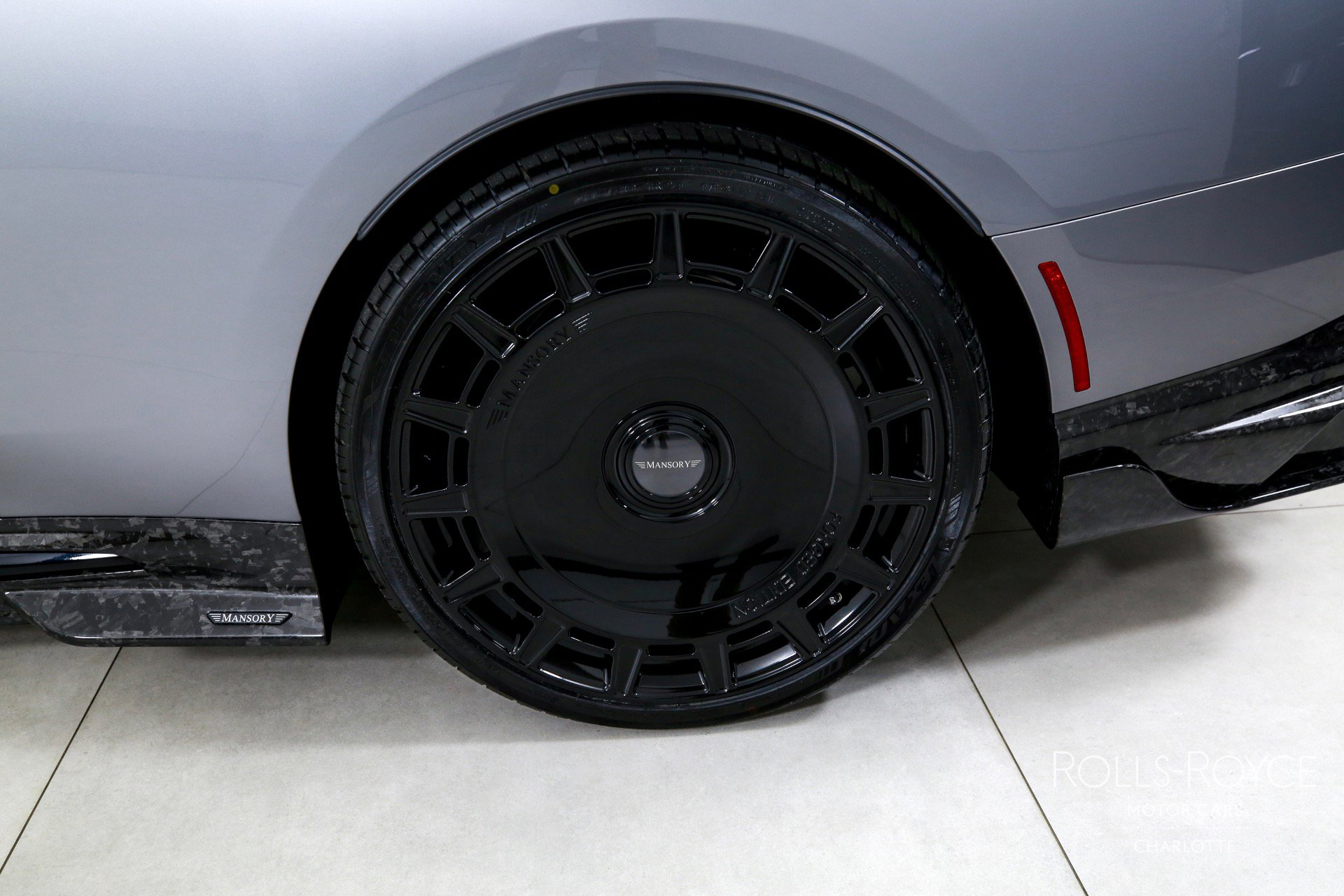 Used 2025 Rolls-Royce Spectre Black Badge image 37