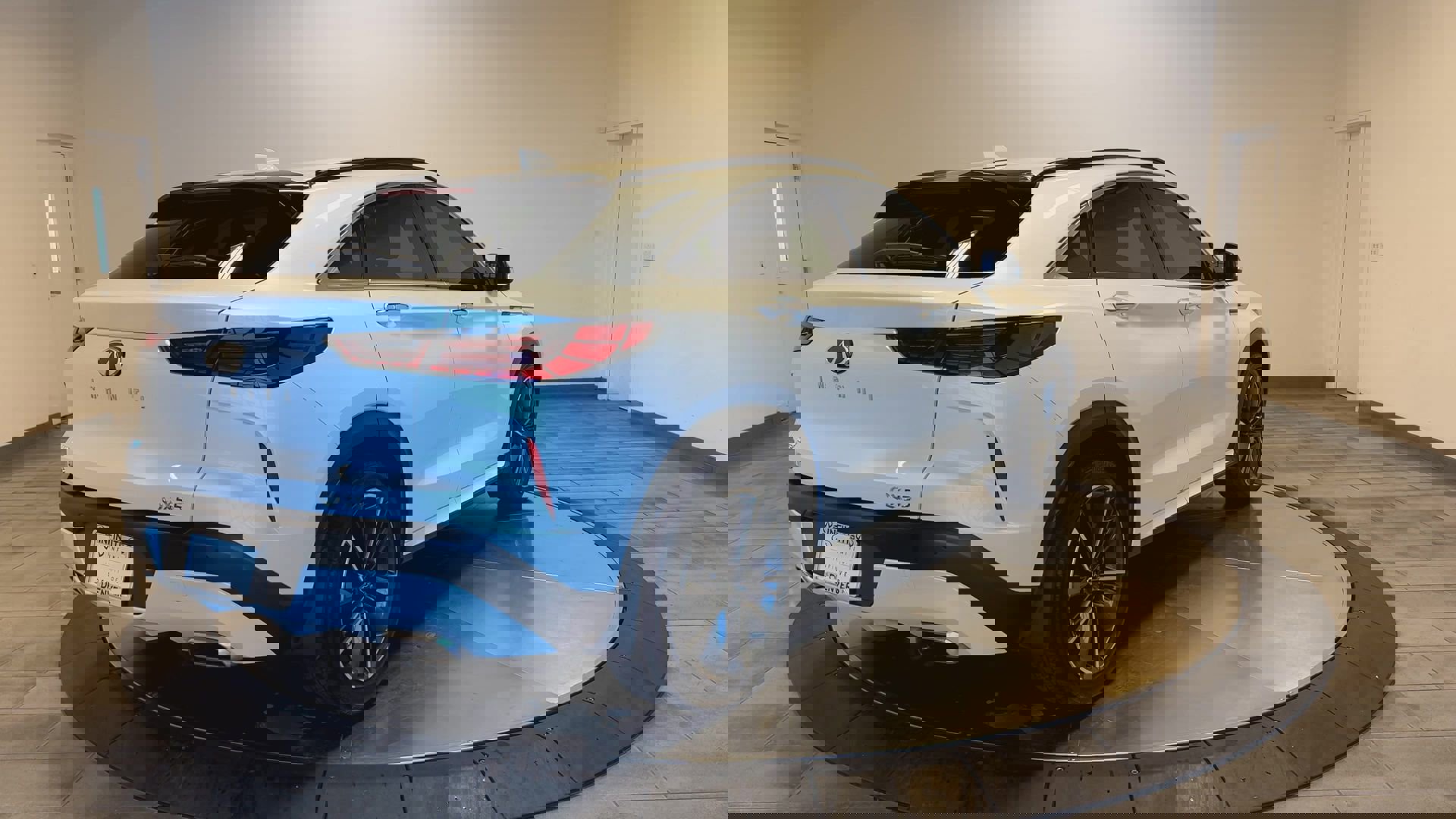 Certified 2025 INFINITI QX55 Luxe w/ Cargo Package image 8