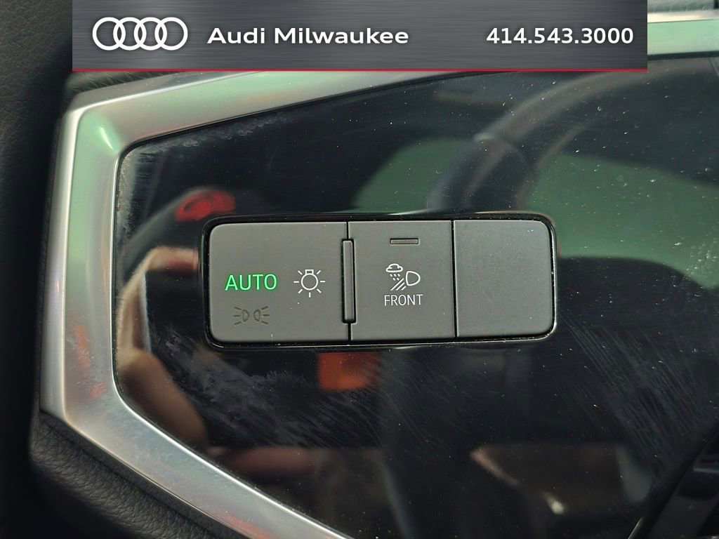 Certified 2023 Audi Q3 2.0T Premium Plus w/ Premium Plus Package AWD/4WD image 41