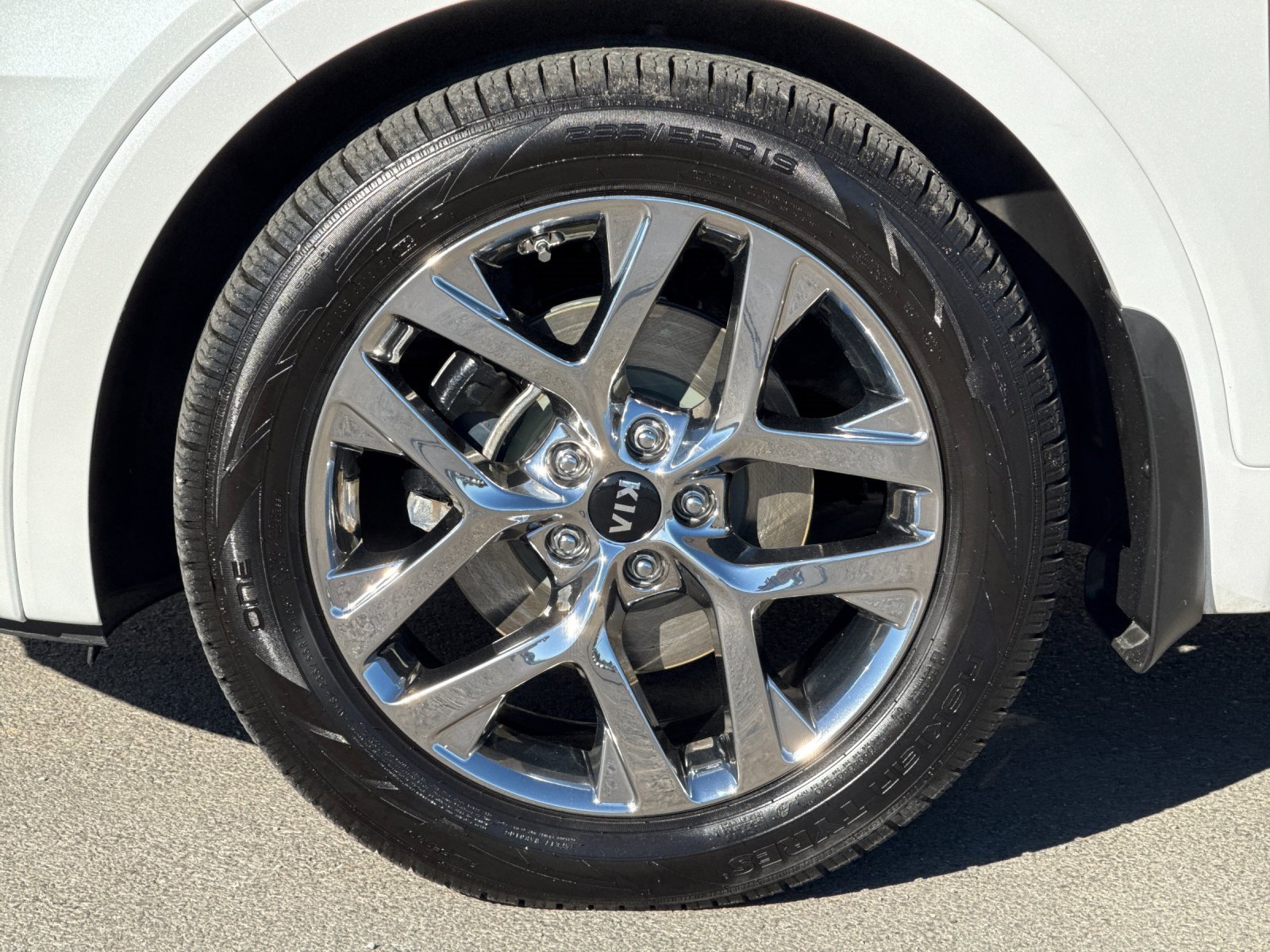 Used 2019 Kia Sorento SX image 33