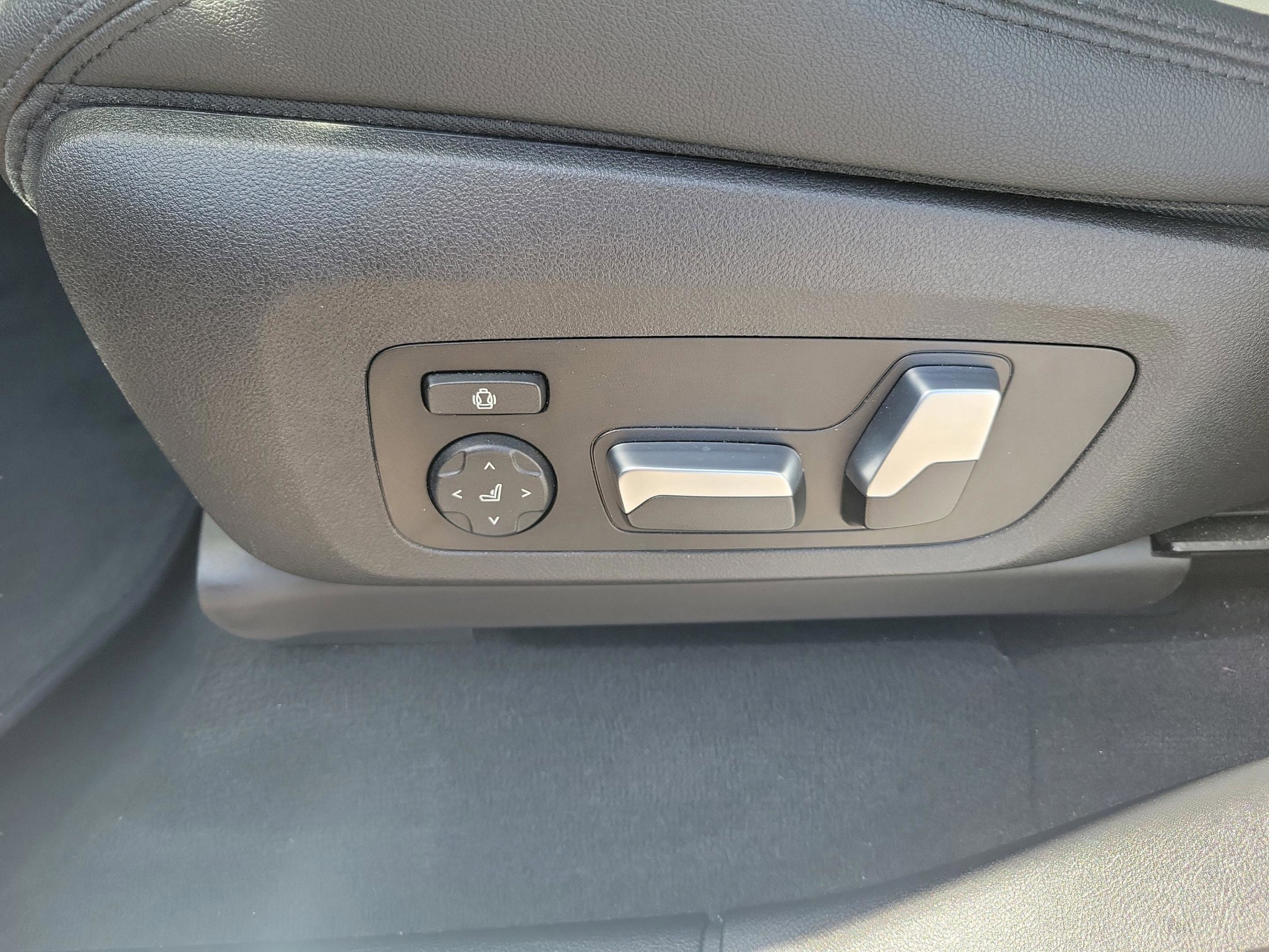 Used 2019 BMW X3 sDrive30i w/ Convenience Package image 26