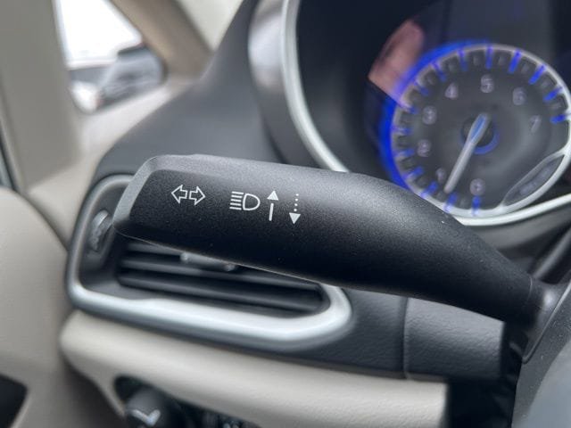 Certified 2024 Chrysler Pacifica Touring-L FWD image 24