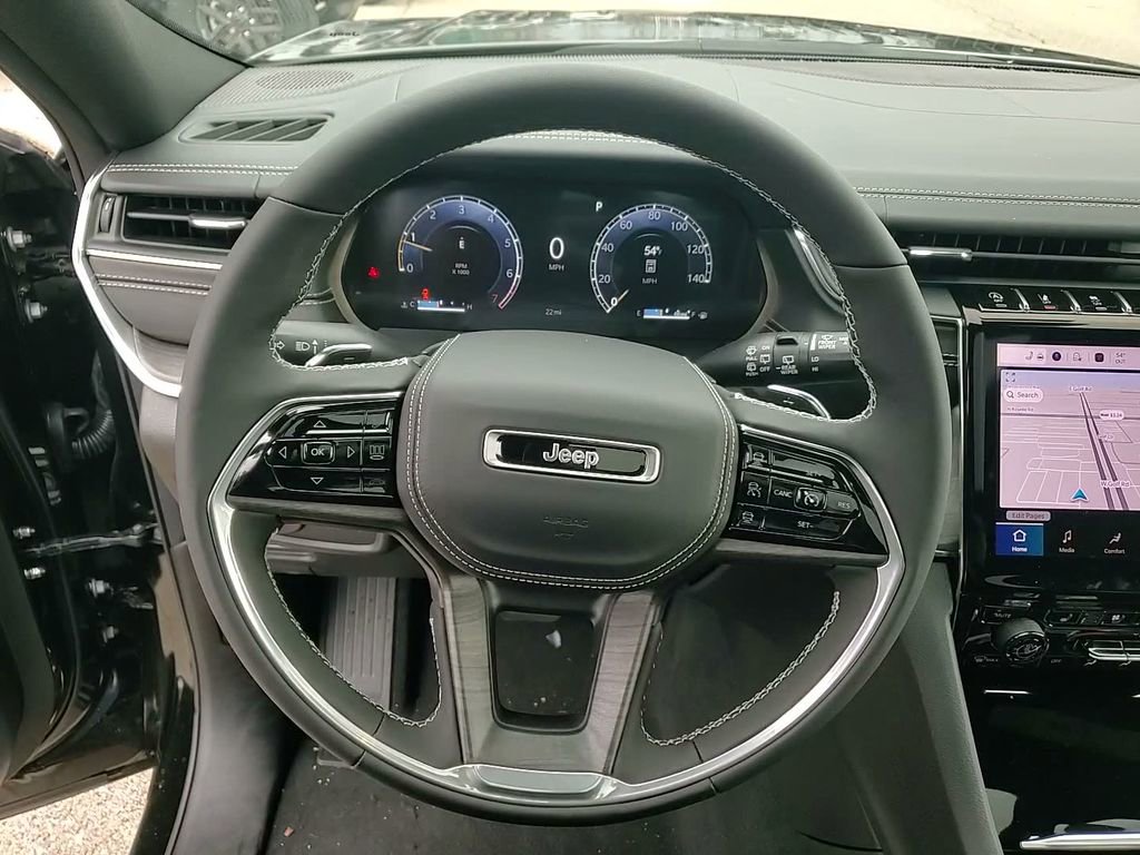 New 2025 Jeep Grand Cherokee L Overland w/ Trailer Tow Package image 27