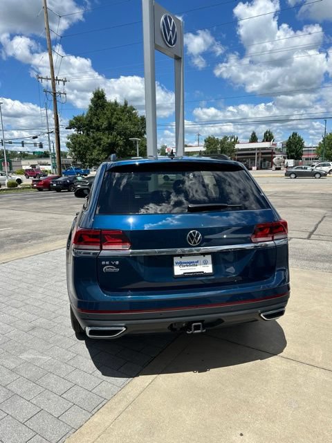 Used 2023 Volkswagen Atlas SE w/ Panoramic Sunroof Package FWD image 9
