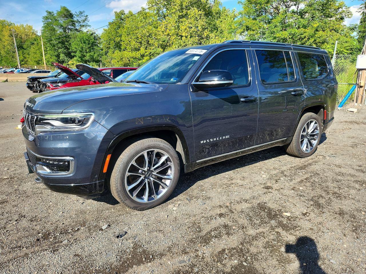 Used 2025 Jeep Wagoneer Series III w/ Premium Group I AWD/4WD image 2