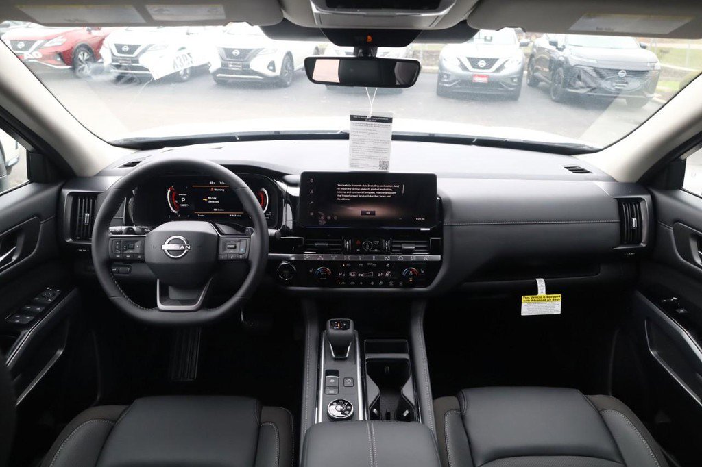 New 2026 Nissan Pathfinder SL w/ Cargo Package image 7