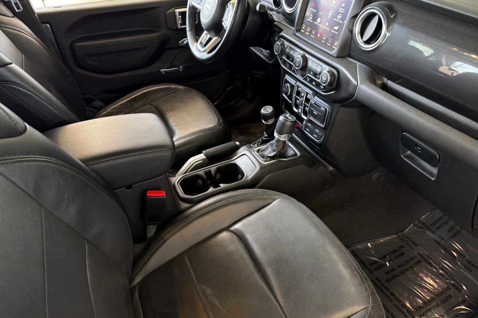 Used 2021 Jeep Wrangler Unlimited Sahara AWD/4WD image 18