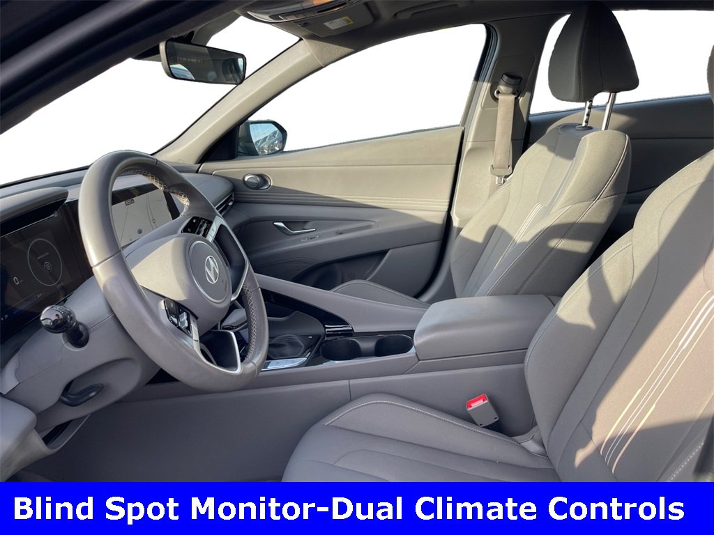 Used 2024 Hyundai Elantra SEL w/ Convenience Package image 7