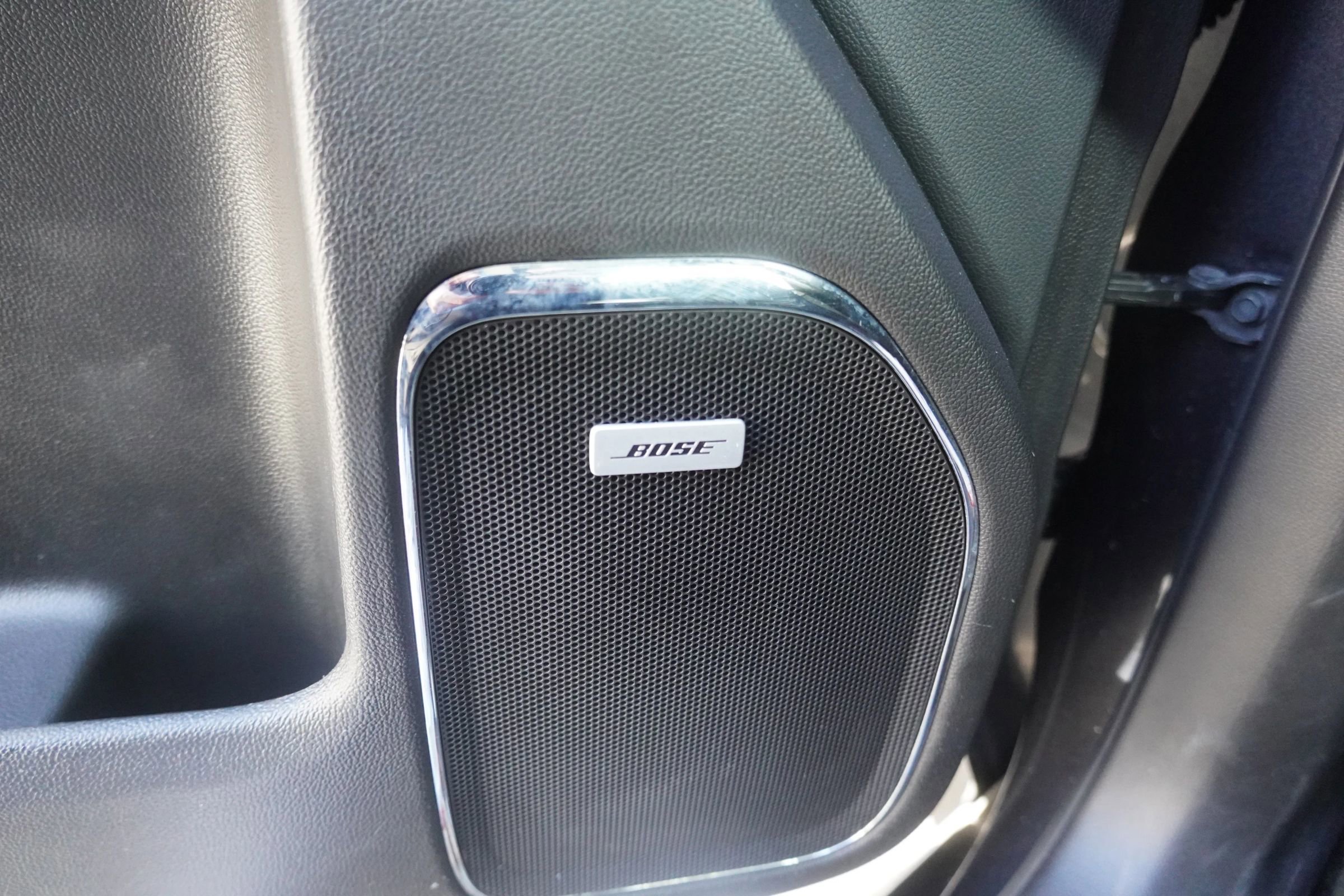 Used 2016 Chevrolet Silverado 1500 LTZ Z71 w/ LTZ Plus Package image 8