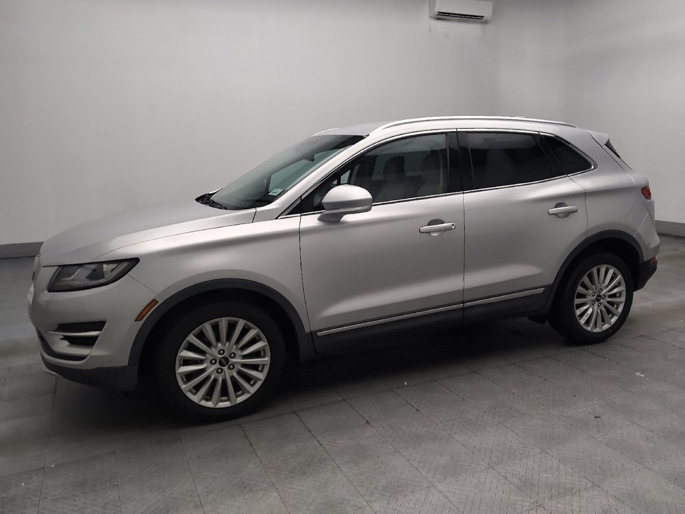 Used 2019 Lincoln MKC Premiere FWD image 2