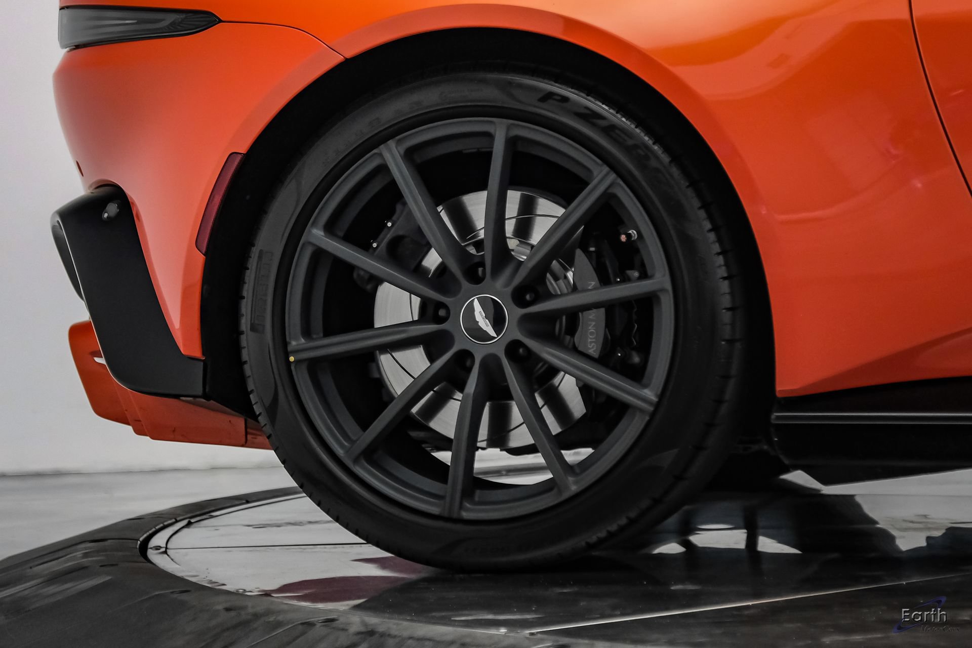 Used 2020 Aston Martin V8 Vantage Coupe RWD image 95
