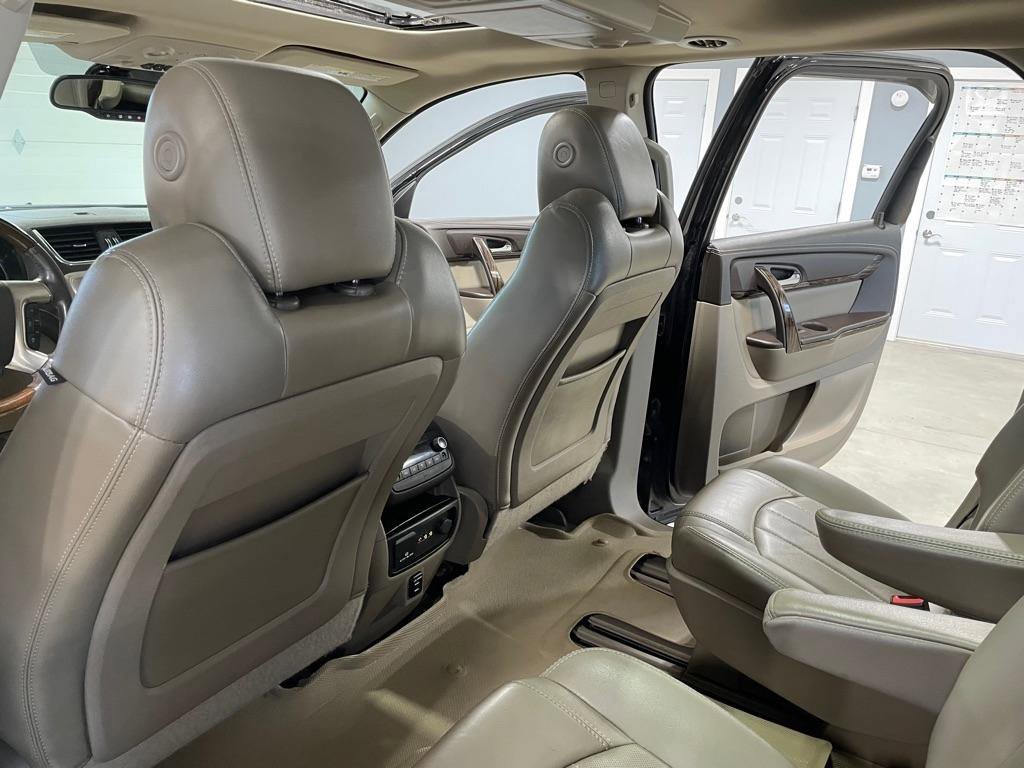 Used 2015 GMC Acadia Denali image 14