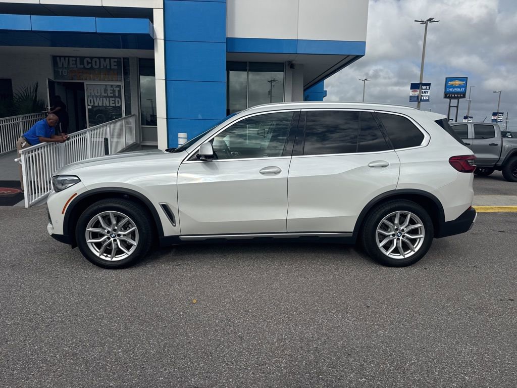 Used 2019 BMW X5 xDrive40i w/ Luxury Seating Package image 4