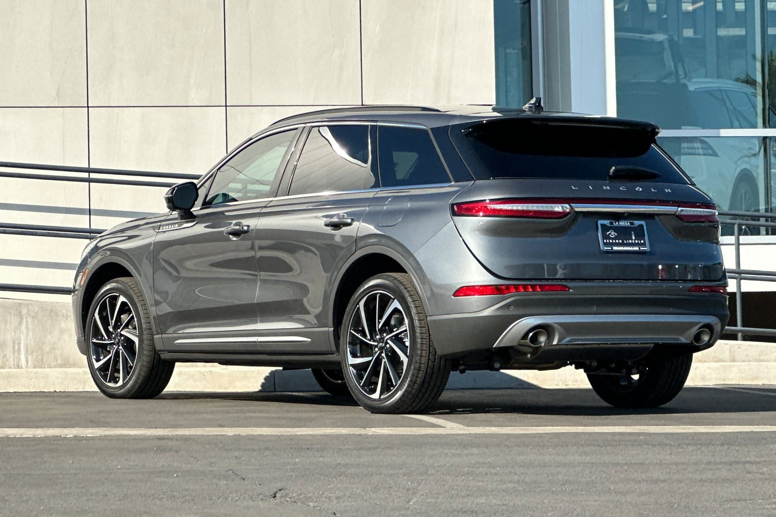 New 2025 Lincoln Corsair Reserve image 5