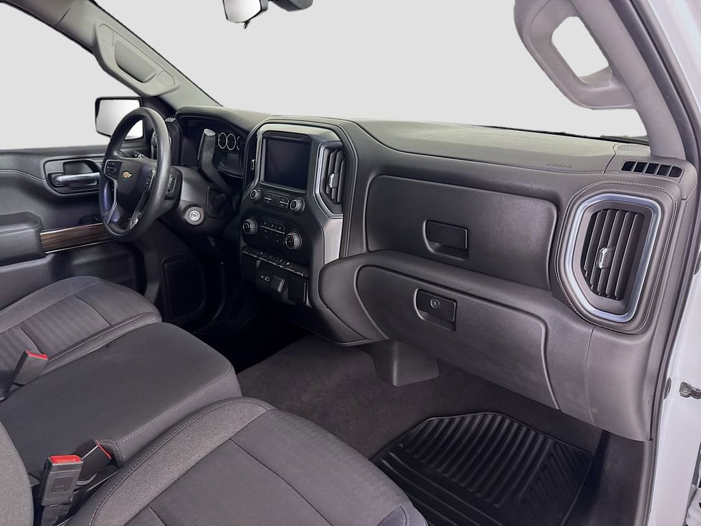 Used 2020 Chevrolet Silverado 1500 LT AWD/4WD image 27