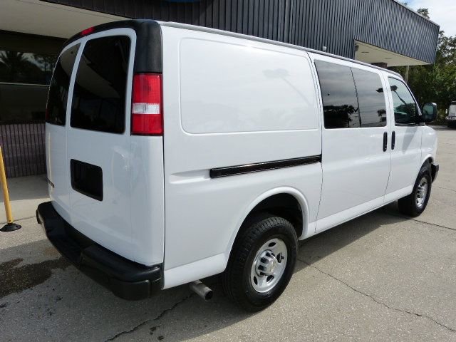 Used 2021 Chevrolet Express 2500 w/ Driver Convenience Package image 5