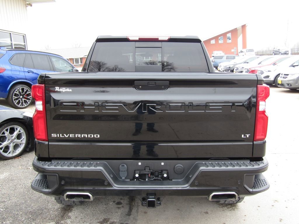 Used 2021 Chevrolet Silverado 1500 LT Trail Boss w/ Convenience Package II image 4